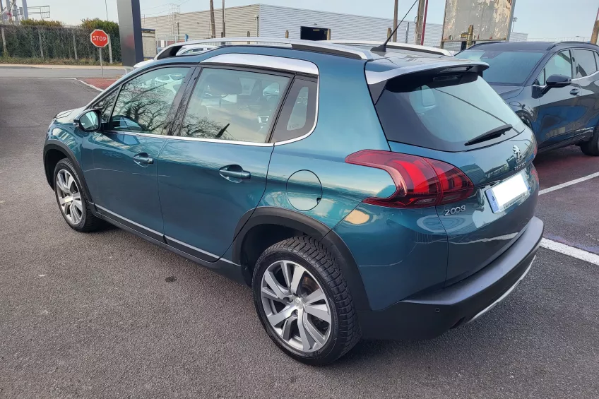 Peugeot 2008 1.6 BLUE HDI 120 ALLURE