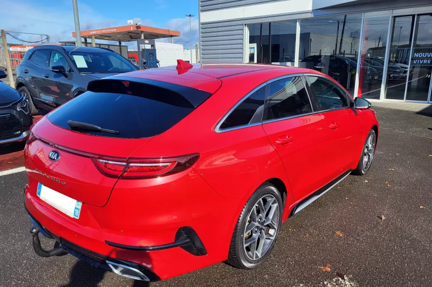 Kia Proceed 120cv GTLINE BV6 ATTEL.